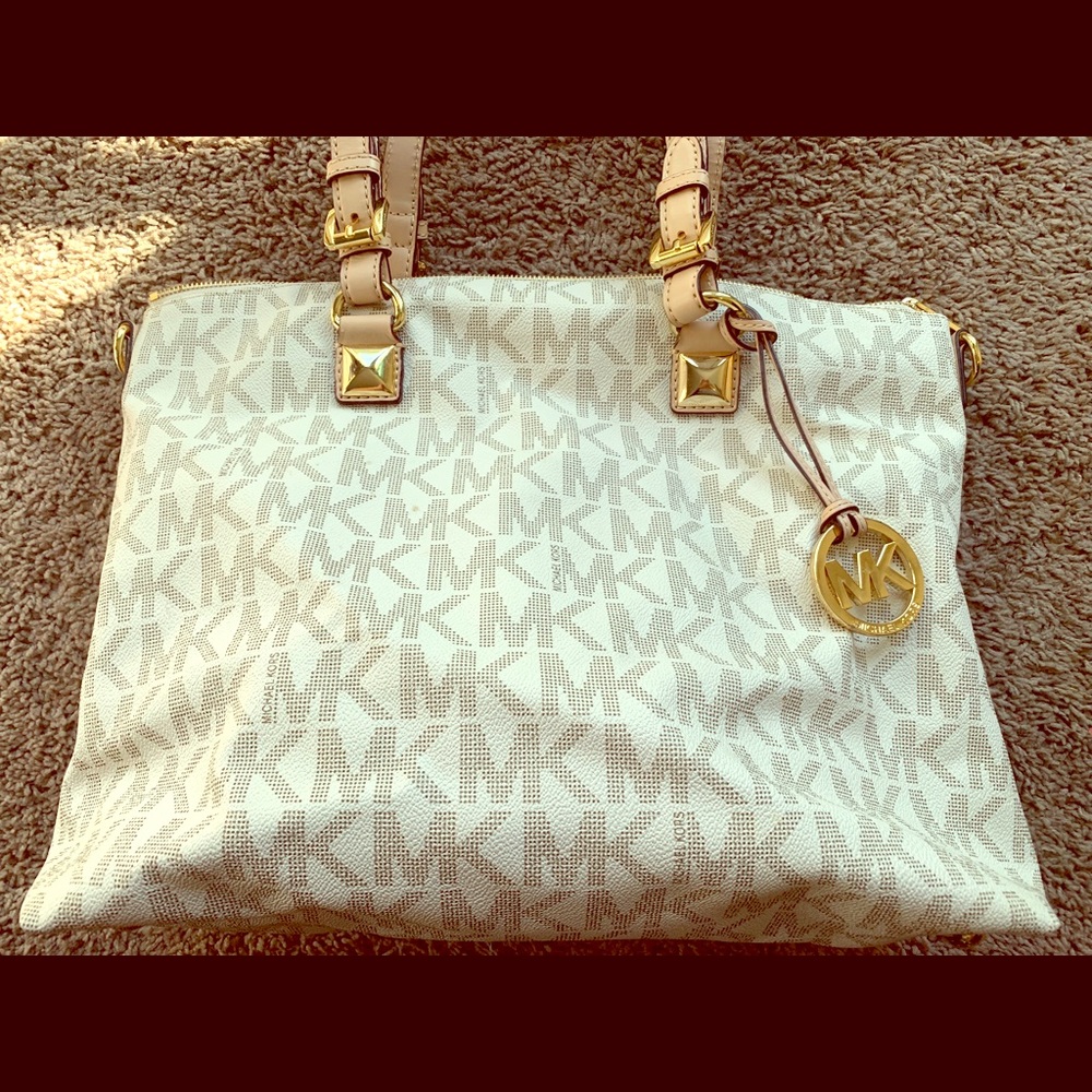 Michael kors large shoulder bag
